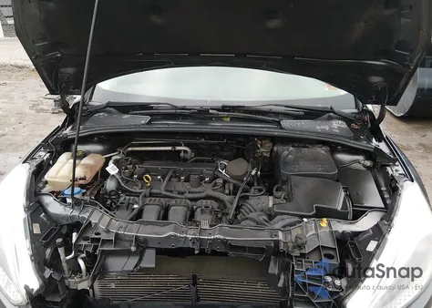 2015 Ford Focus Se z USA, uszkodzony, nr VIN 1FADP3F25FL378982